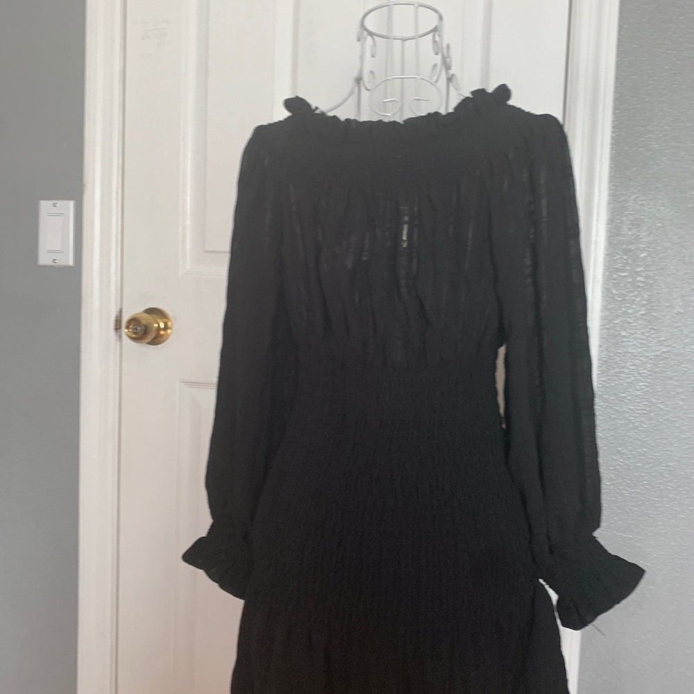 Women Mable small outfitters top black